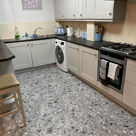 The Beeches - Serviced Duplex Apartment شيفيلد المظهر الخارجي الصورة